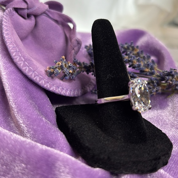 💍 ✈️ 💎 Exquisite stone! Travel Ring. Approx.. 3 1/2 carat Oval shape. #EA36 - Picture 3 of 8